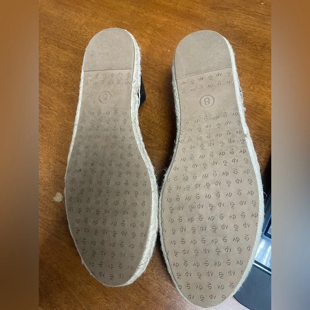 DV by Dolce Vita Black Espadrille Slip-Ons Women’s Size 8